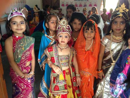 A little girl dressed herself as Sita